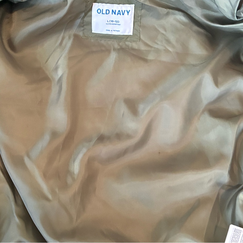 Old Navy Quilted Waterproof Hooded Jacket. Army Green. Girls’ Size Large(10-12). - Picture 8 of 10